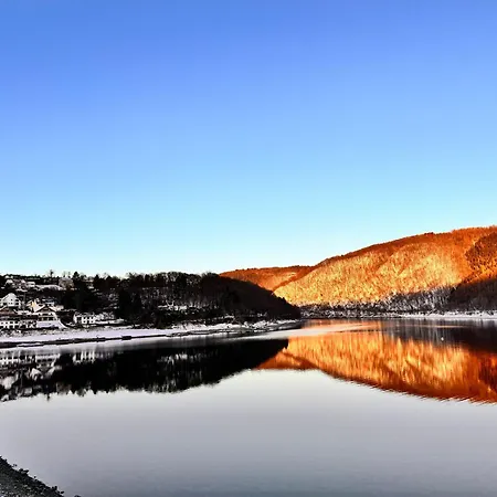 Noah - Seeleben Auf Zeit Am Rursee Semesterbostad
