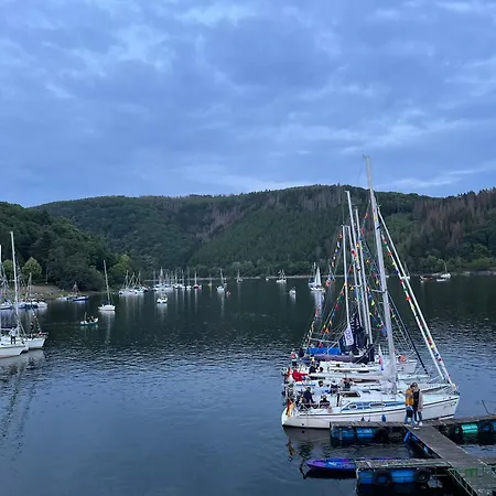 Noah - Seeleben Auf Zeit Am Rursee Semesterbostad